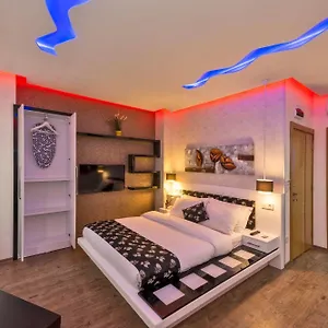 Apart Otel Taxim Trend