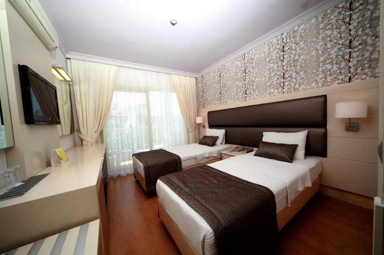 Grand Hotel Faros 말마리스