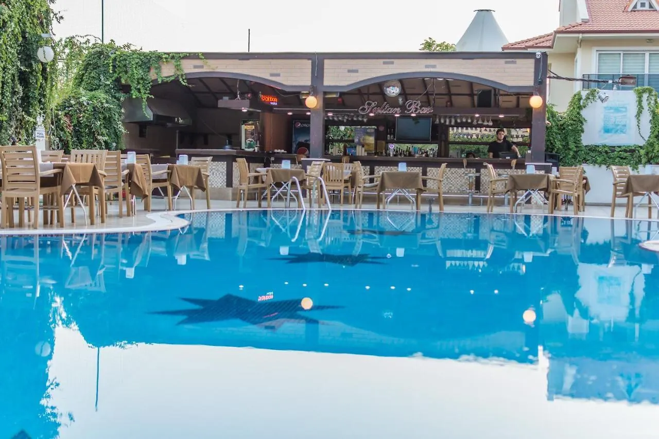 Grand Hotel Faros 말마리스